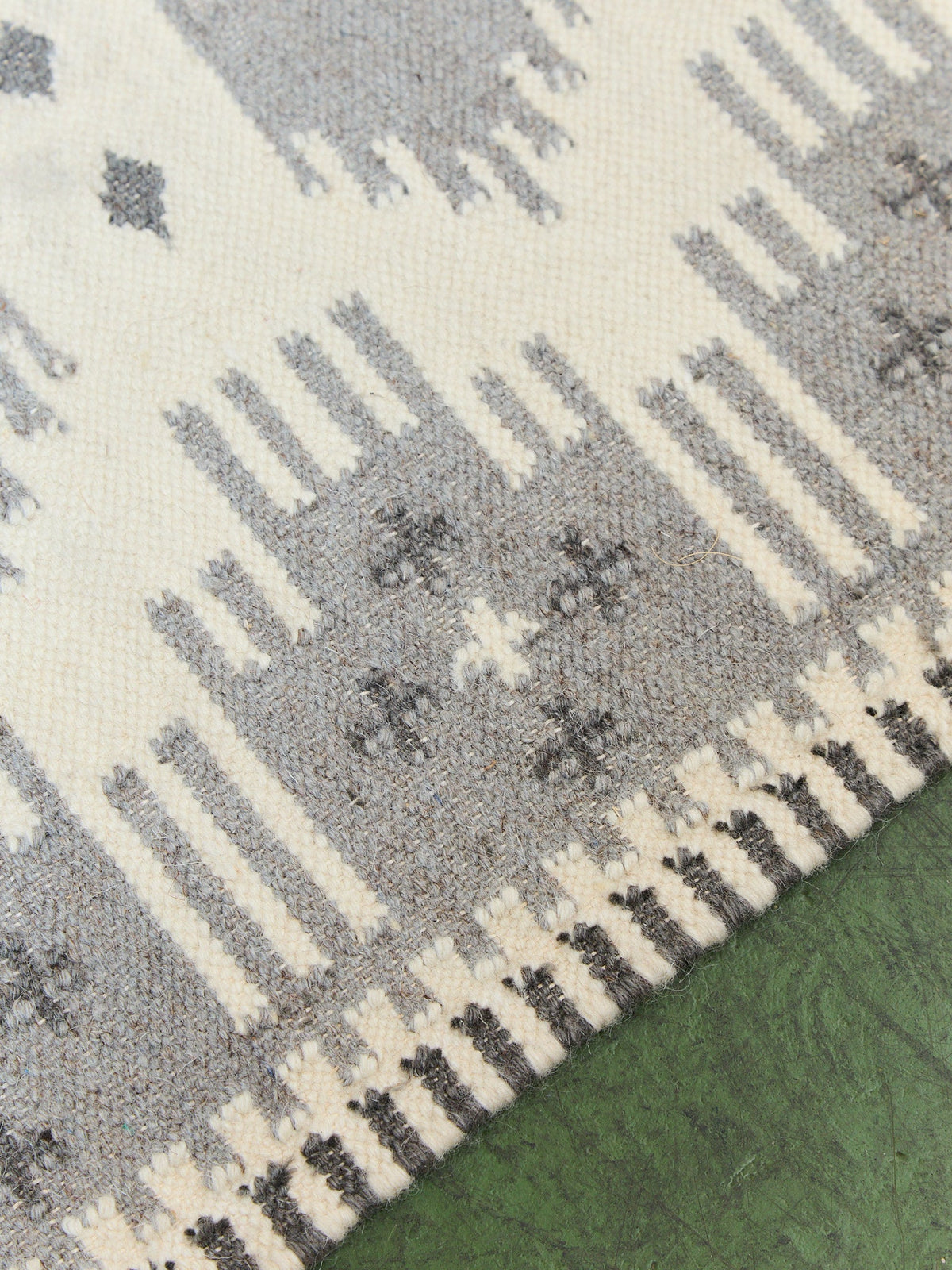 Vintage Gray Kilm Rug