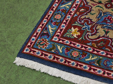 Vintage 7 ‘x 3 1/2 ‘ Rug