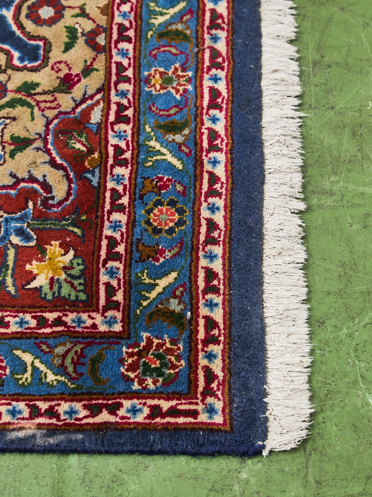 Vintage 7 ‘x 3 1/2 ‘ Rug
