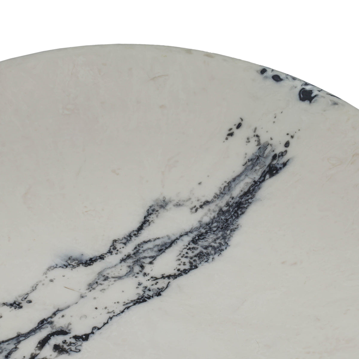 Ikani  Black & White Resin Serving Plate